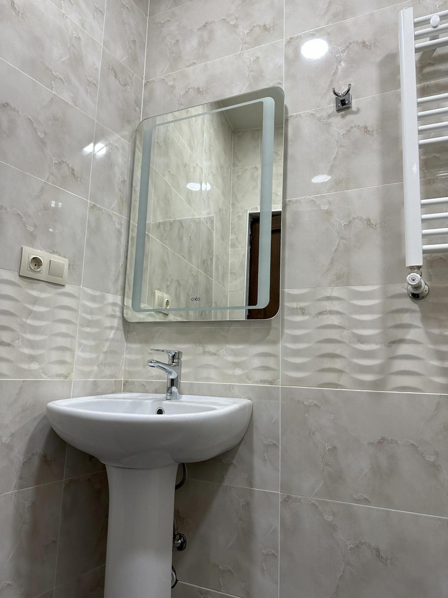 Three Palms Guest House Tbilisi Luaran gambar