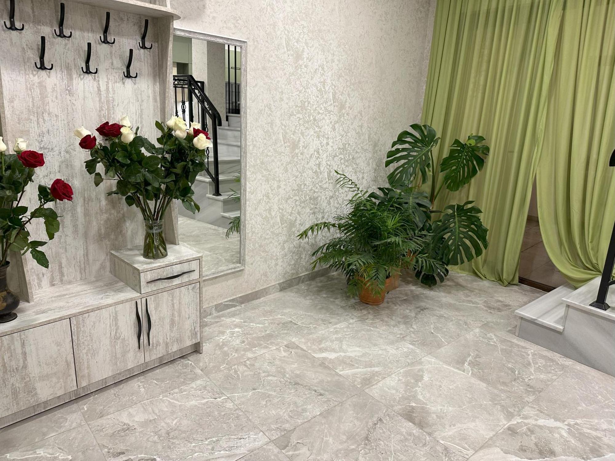 Three Palms Guest House Tbilisi Luaran gambar