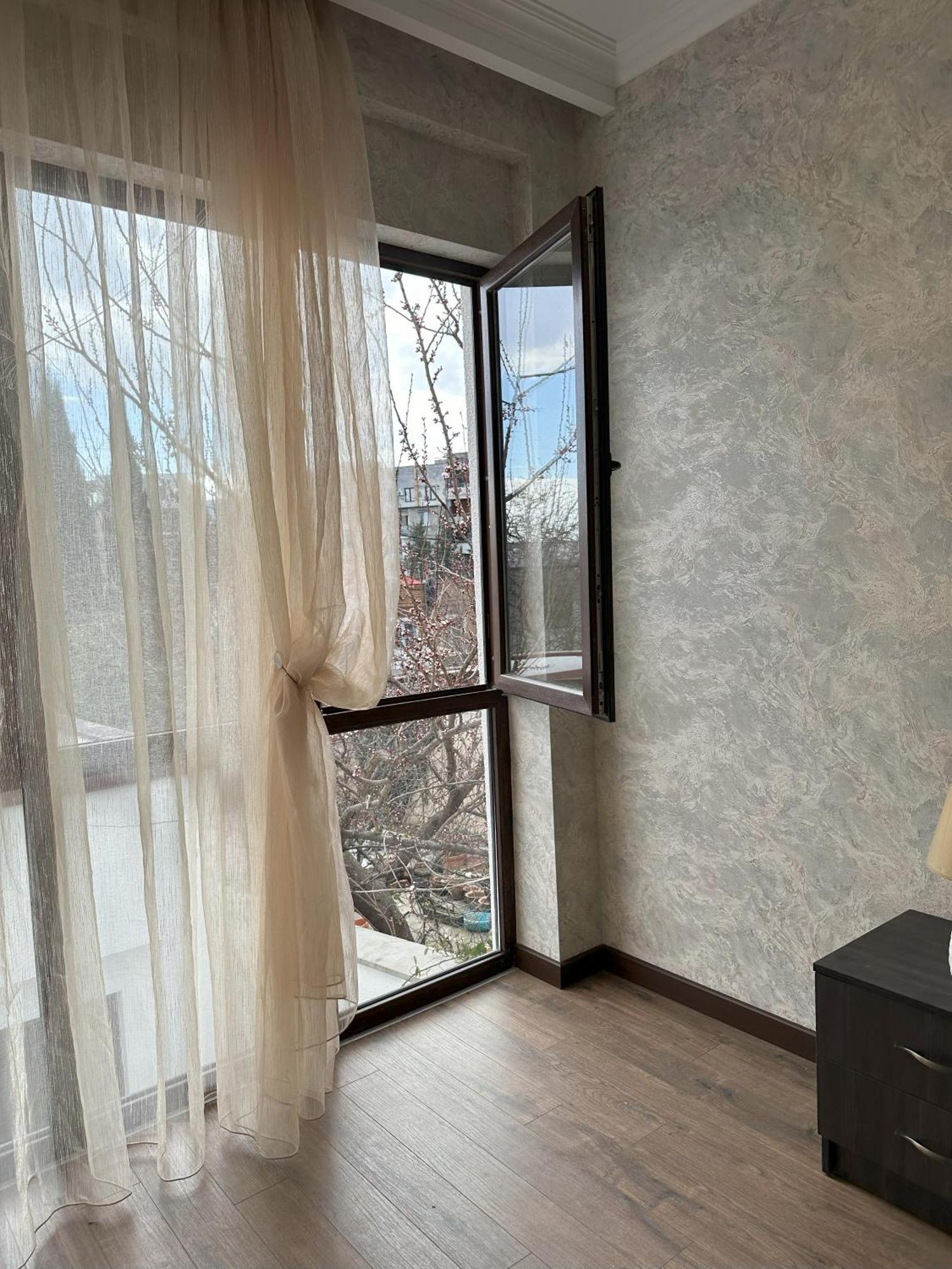 Three Palms Guest House Tbilisi Luaran gambar